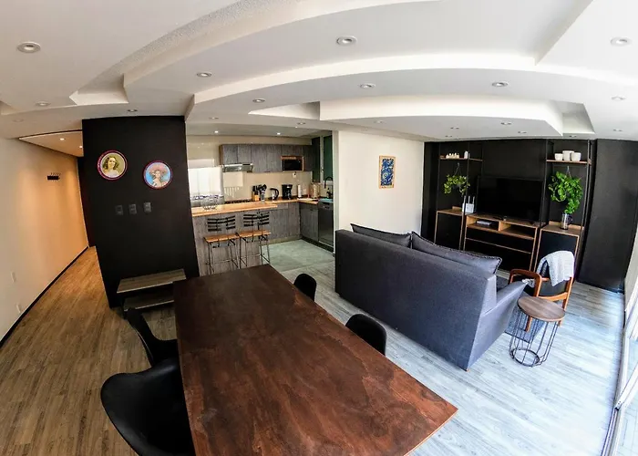 Renovated, Modern And Cozy Condesa Apt On Amsterdam Ave