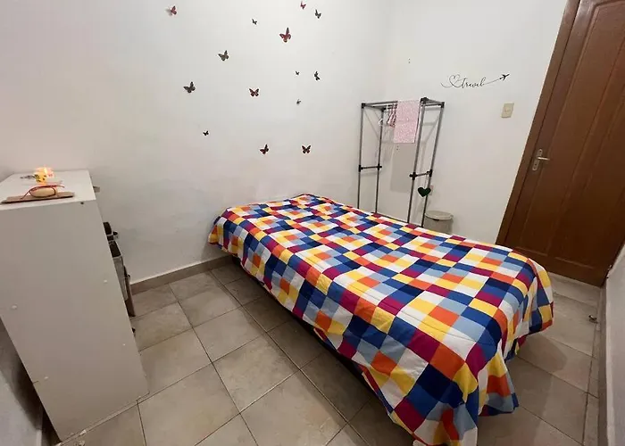 Another Short But Sweet Room