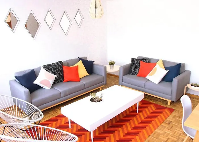 Delightful 4Br Cozy Home Heart Of Artist District