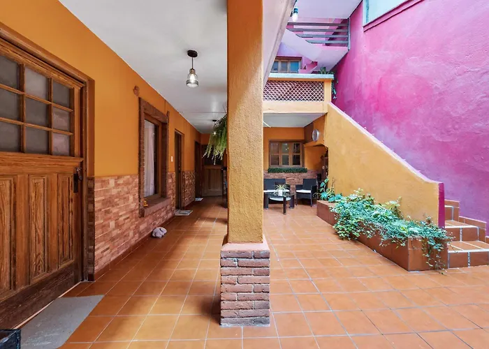 Charming 2-Bedroom Retreat In Lomas De Bezares