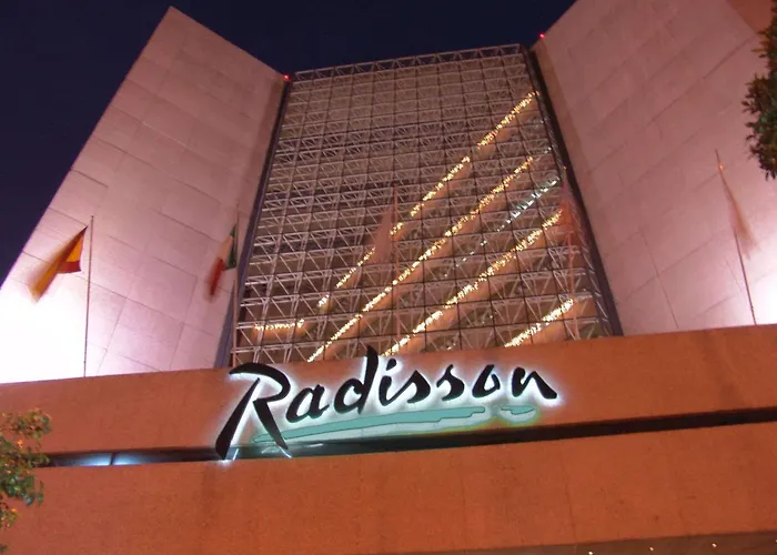 Radisson Paraiso Perisur