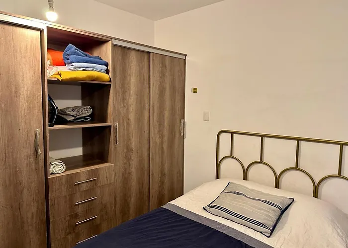 Habitación privada con balcón en zona norte CMDX