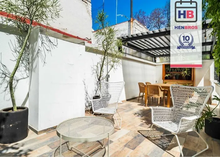 Hermosa Casa Remodelada Con Terraza Privada