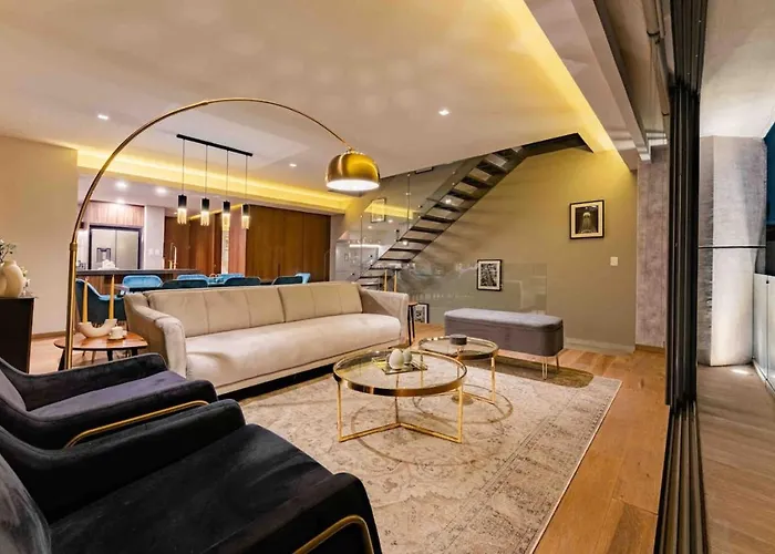 Stylish 3-Level Penthouse With Private Rooftop