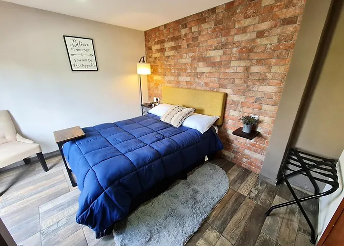 R01 Room At Itesm Cem Full Services, Shared-Kitchen, Smart Tv, Parking, Balcony