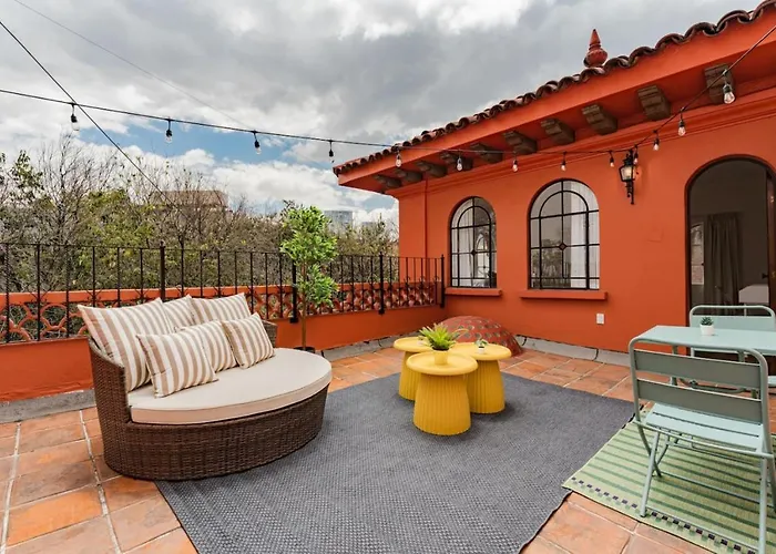 Anzures-Polanco Mansion, Group Dining & Parking