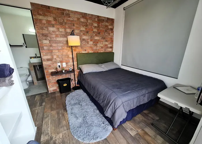 R07 Room At Itesm Cem Full Services, Shared-Kitchen, Fridge ,Laundry, Smart Tv, Parking, Balcony