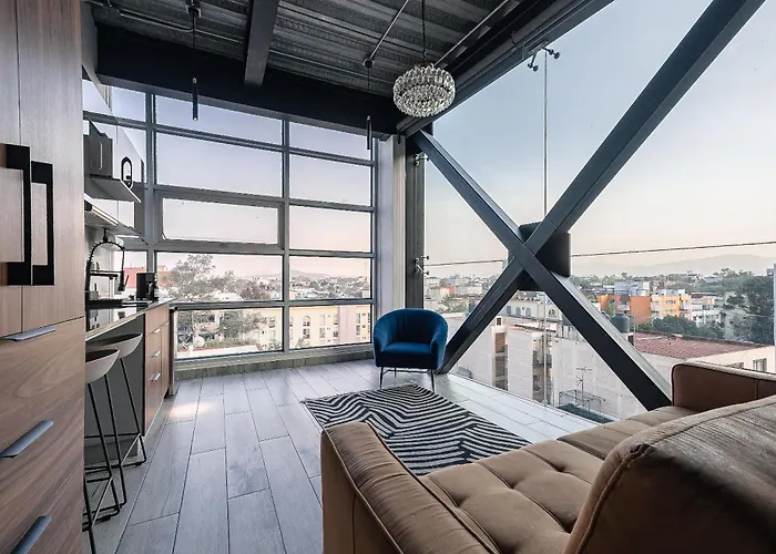 The Diamond Loft Modern Luxury W/ Equipped Kitchen