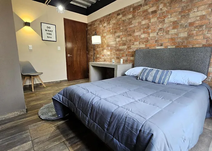 R08 Mid Studio At Itesm Cem Full Services, Shared-Kitchen, Fridge ,Laundry, Smart Tv, Parking, Balcony