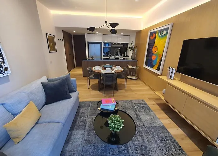 Elegant Apartment With 2 Bedrooms