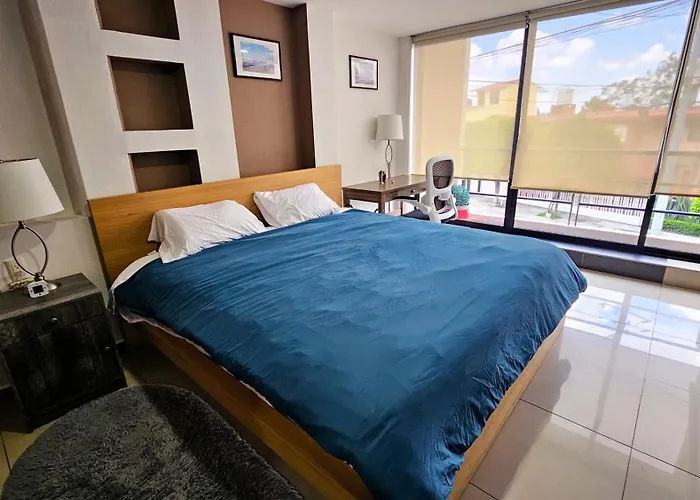 S01 Suite King Size Premium Frente Al Tec Cem Con Cocineta Wifi Balcon Parking Terraza