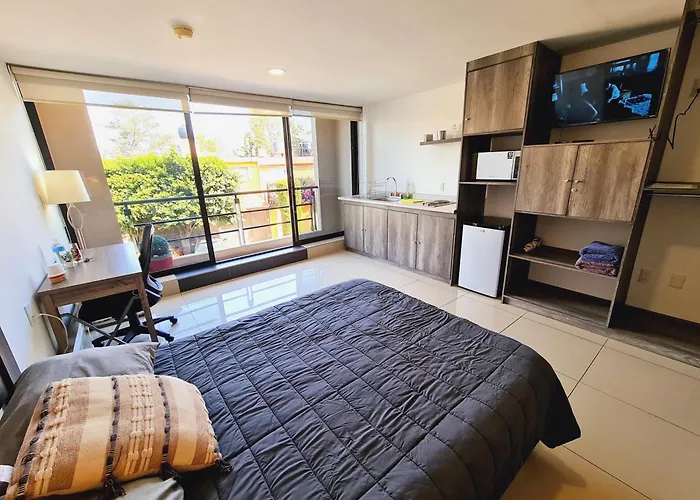S08 Master Suite Premium Tec Cem Con Cocineta Wifi Balcon Parking Terraza