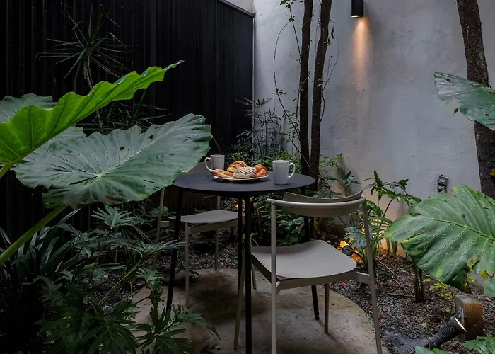 Capitalia Casa Calderon 1Br Leafy Vibes W Patio