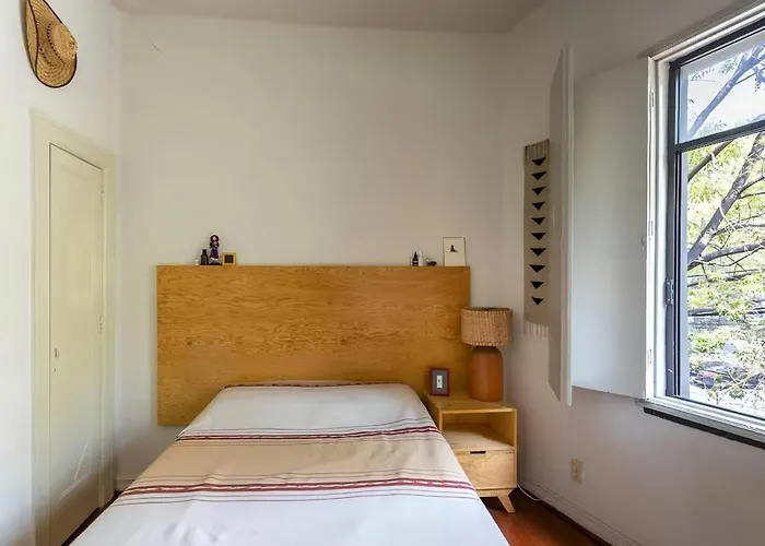 Beautiful, Bright Room, Right On The Park