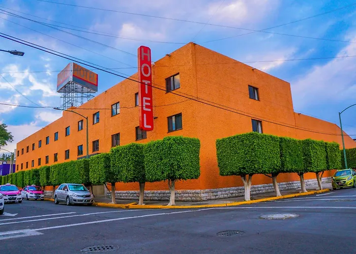 Hotel Puente