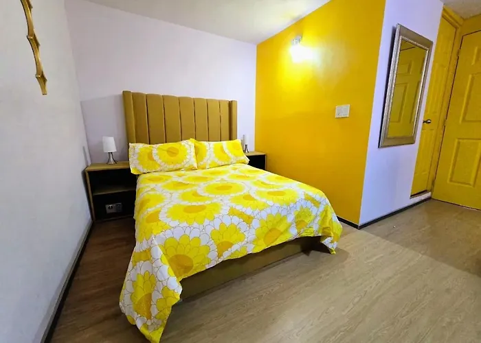 Suite Amarilla Amplia, Iluminada Hasta 6 Viajeros