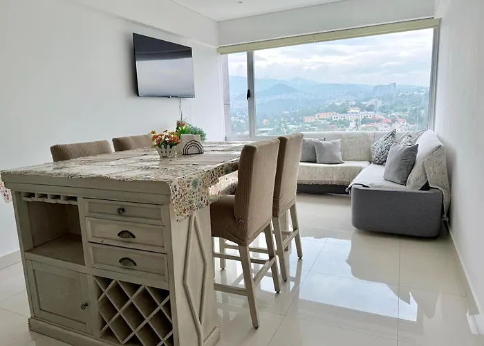 Romulo Ofarril 2Parking-2Br-2Ba