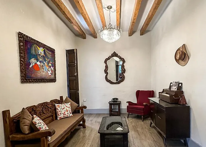 Your Home In The Heart Of Mexico City!