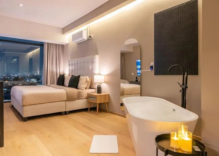 Design Suite Rooftop Pool, Gym, Bbq