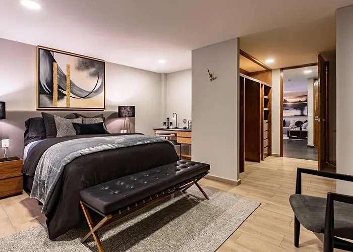 Del Valle Getaway Workspace And Secure Parking