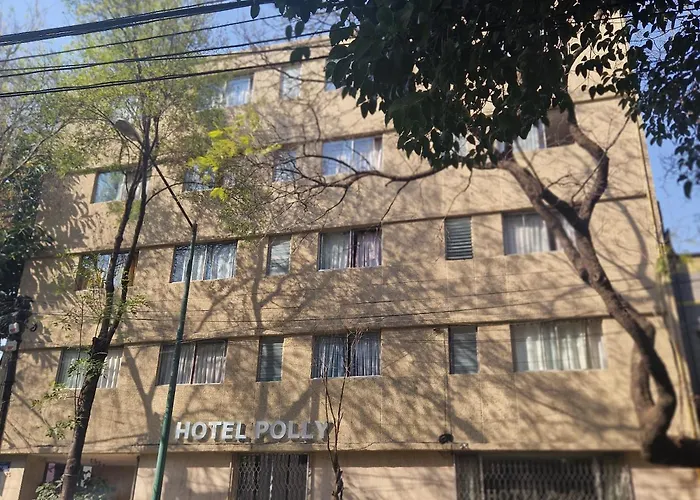 Hotel Polly