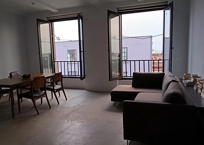 Stylish renovated apt 2026 near Zócalo
