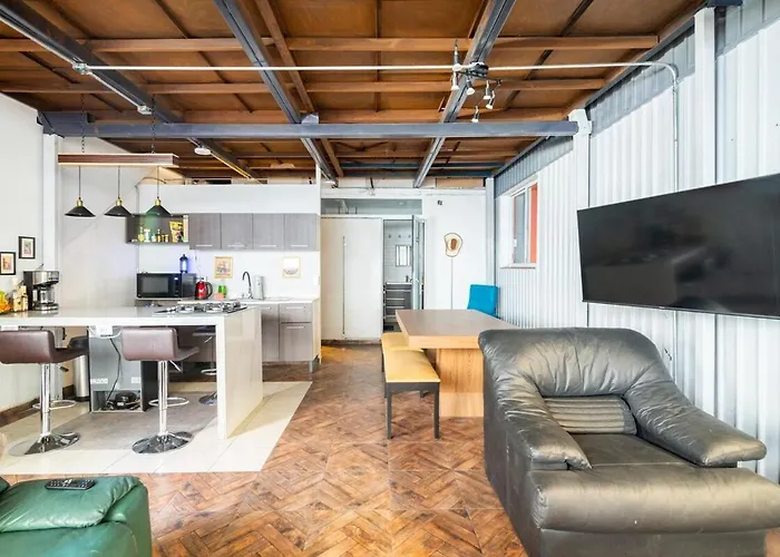 Great Roma Norte Spot Sleeps 16 In 4Br