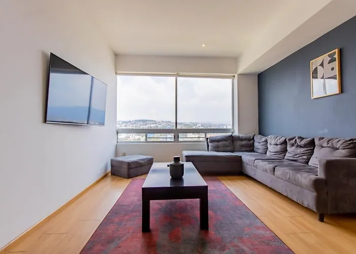 Capitalia Modern Condo With High-Speed Wi-Fi