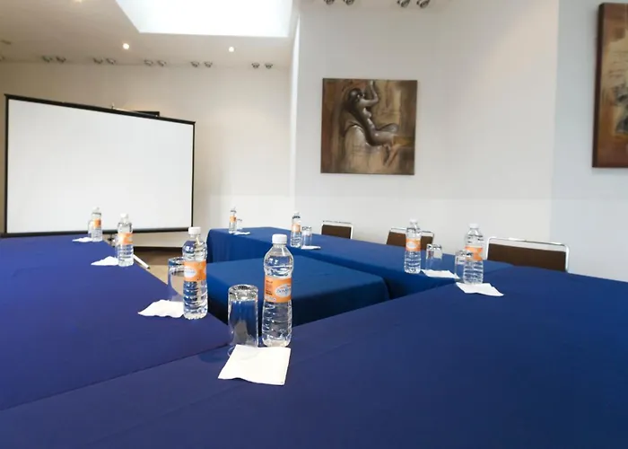 Holiday Inn Mexico City-Plaza Universidad, an IHG Hotel