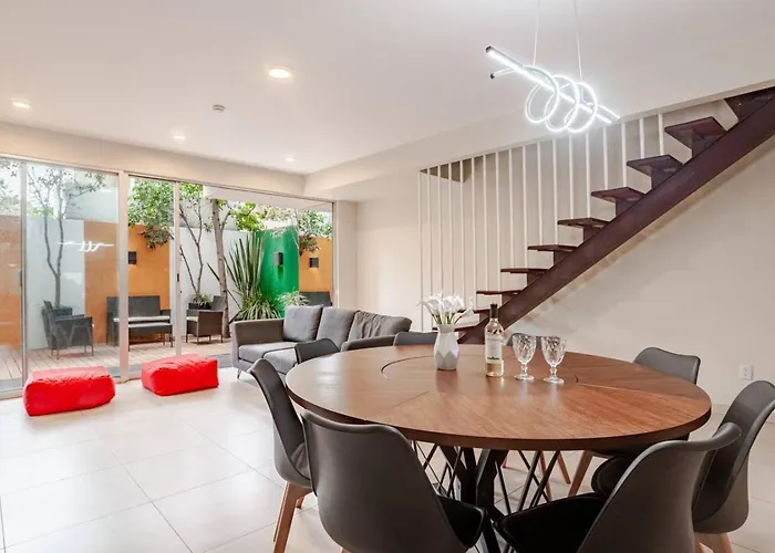 Escapate A Un Duplex Exclusivo Con Vino Y Terraza