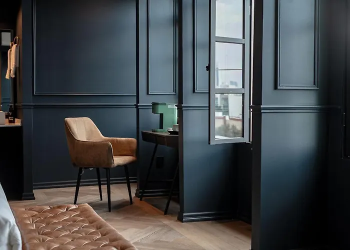 The Sapphire View Suite