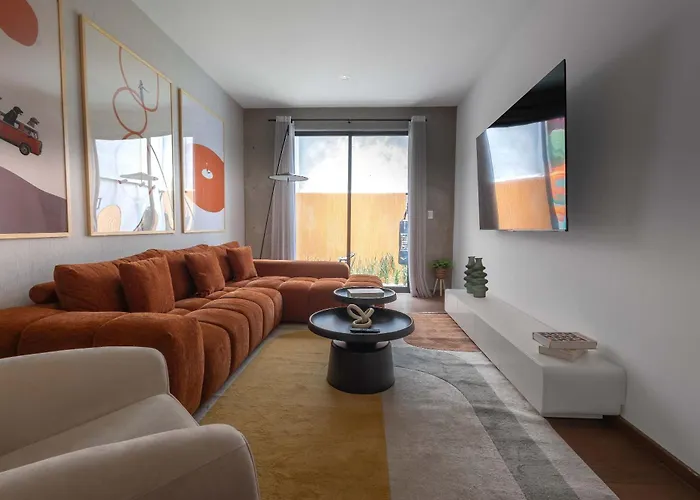 Architectural Condesa Home Indoor-Outdoor Living