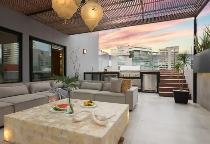 Sky High Luxury Penthouse