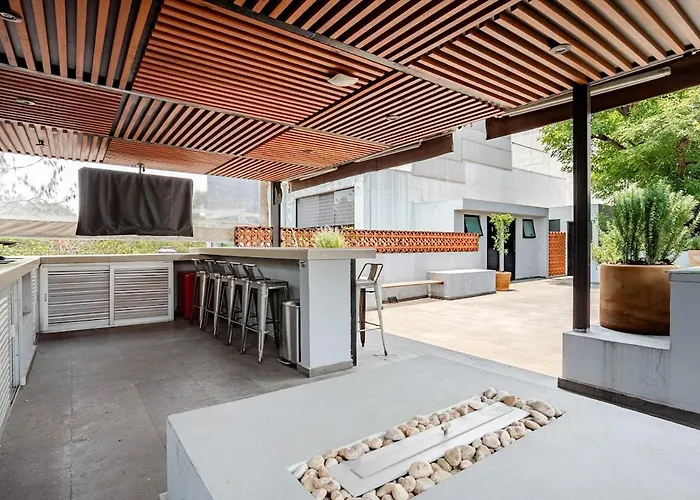 Private La Roma House With Rooftop & Firepit