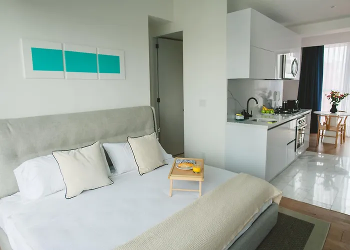 Icon 701- Stylish Loft W Ac Premium Location
