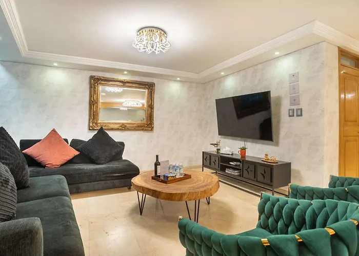 Prime Polanco Stay With Patio Near Shops & Cafes