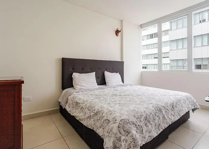 Recámara Baño Vestidor en Residencial con Alberca