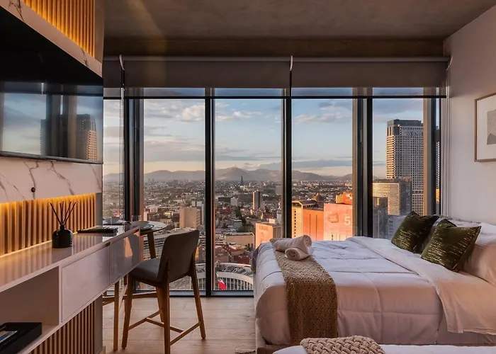 The R Line I Ut Skyline Studio I City Views & Pool