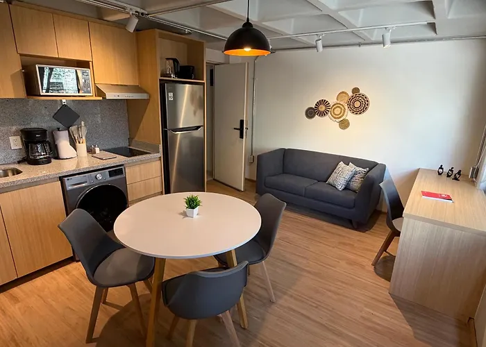 Praga Suites 1 New 1Br Fast Wifi Great Location