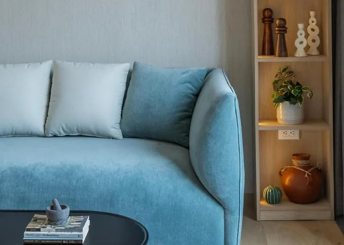 Refined Spacious Studio, Ac, Balcony, Pool & Gym