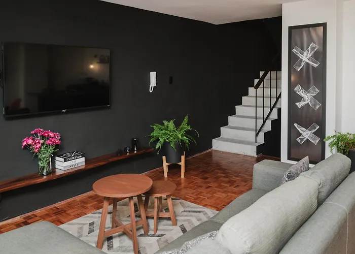 Modern 3Br Duplex In The Heart Of Roma