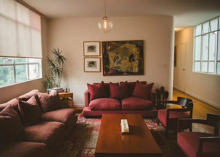 Charming Flat With Art & Natural Light In Condesa