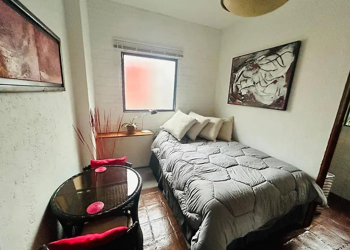 Elegant Artsy Independent Studio