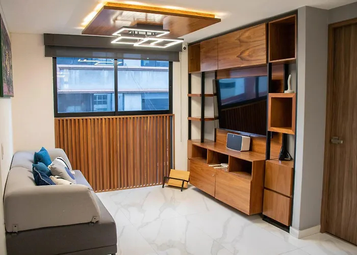 Elegant Apartment In The Heart Of Napoles