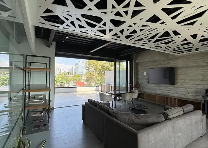 Modern Loft With King Bed