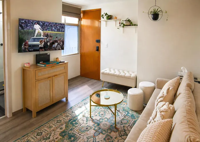 It'S Always Sunny In This Roma Norte Apartment
