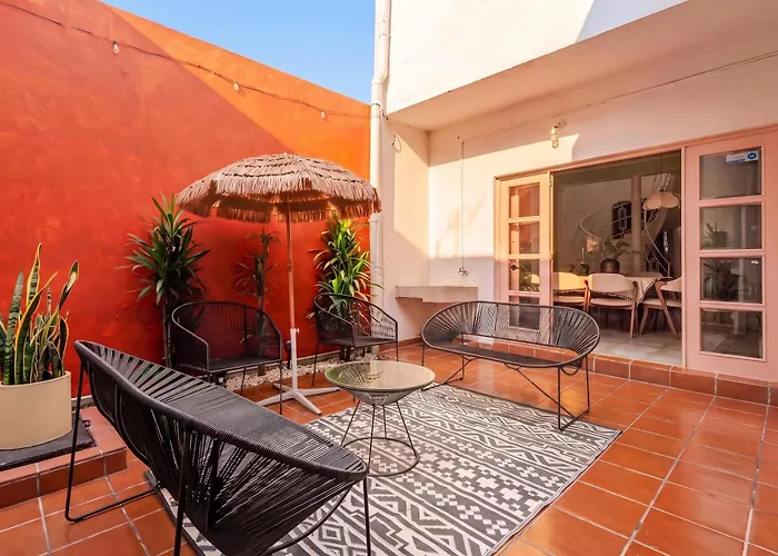 Beautiful 6 Bdr Villa With Ac In La Condesa