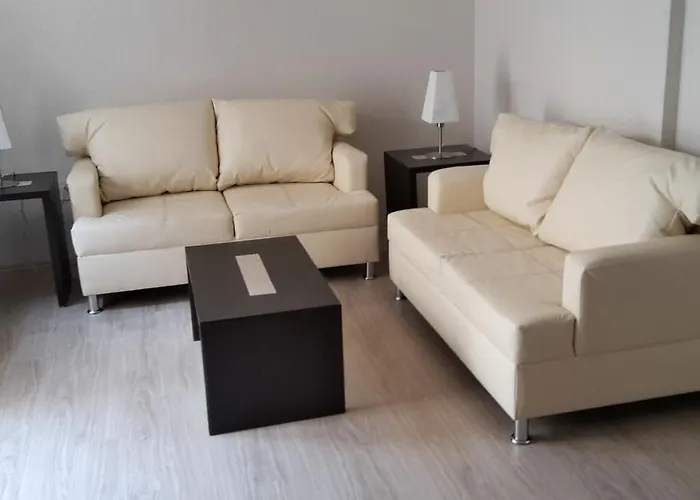 Grupo Kings Suites -Monte Chimborazo 537