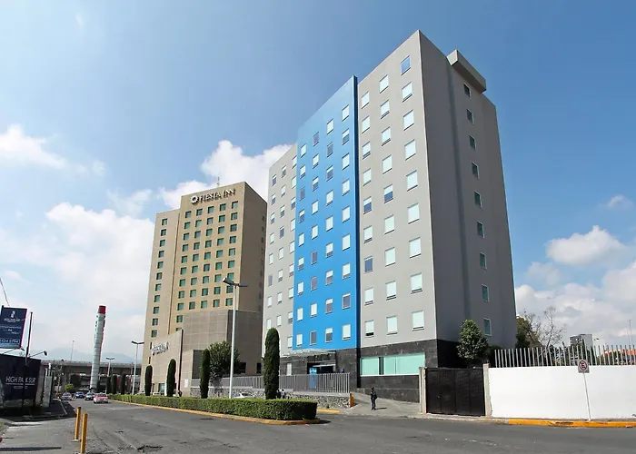 One Ciudad de México Periférico