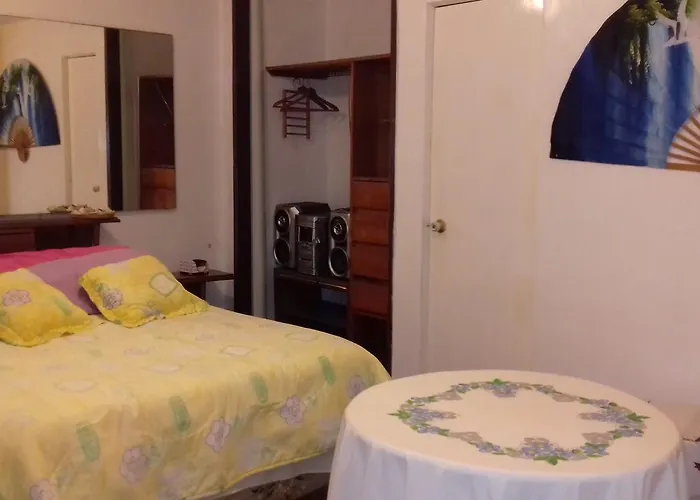 Diana'S Place, B&B